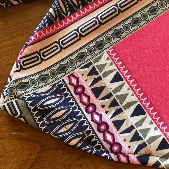 JM Collection Womens Cold Shoulder Top - size Medium - Picture 15 of 17